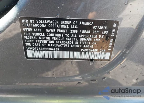 2017 Volkswagen Passat 1.8T R-Line z USA, uszkodzony, nr VIN 1VWDT7A38HC004959